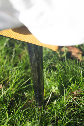 pieds modernes métalliques ambiance intemporelle